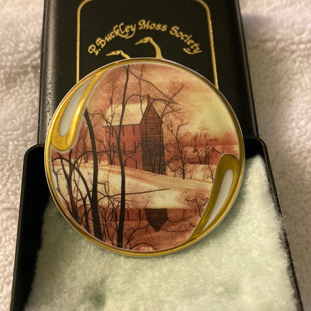 P. Buckley Moss Society 1995 Membership Brooch. Golden Winter. Numbered.